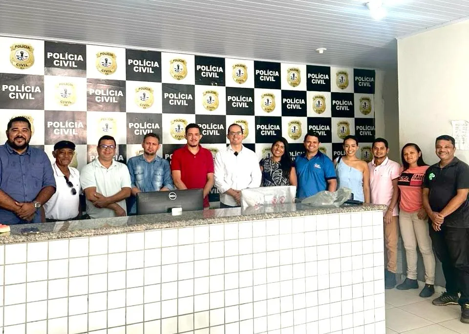 Delegado César Ferro enaltece o trabalho da imprensa na segurança pública em café da manhã com jornalistas