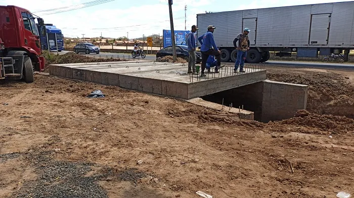 Ministério Público investiga construção de pontes no bairro Paranoá, em Presidente Dutra