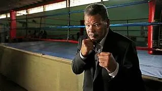 Morre o boxeador Maguila aos 66 anos