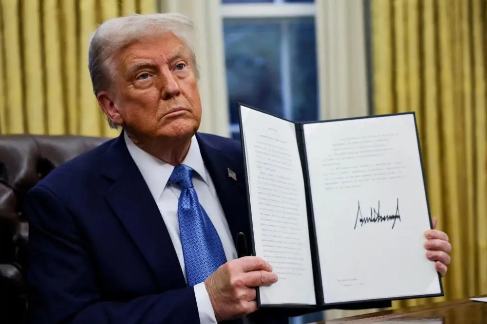 A CONTA CHEGOU! Tarifas de Trump sobre aço e alumínio do Brasil começam à 0h de 4ª