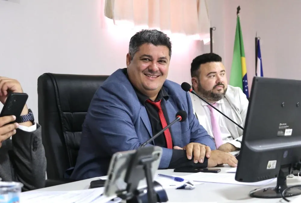 Vereador Ricardo Lucena apresenta requerimento para melhorias em Presidente Dutra