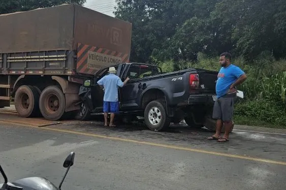Grave Acidente na BR-135, Povoado Varjão em Presidente Dutra Deixa uma Pessoa Morta