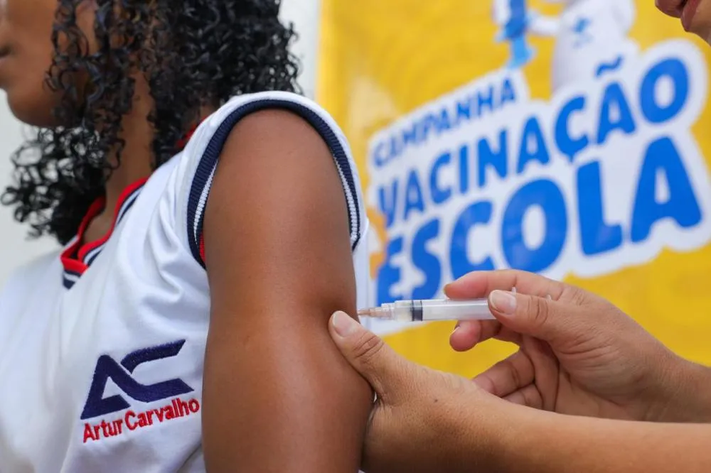 Governo amplia ações da Semana de Intensificação da Vacinação contra HPV nas escolas