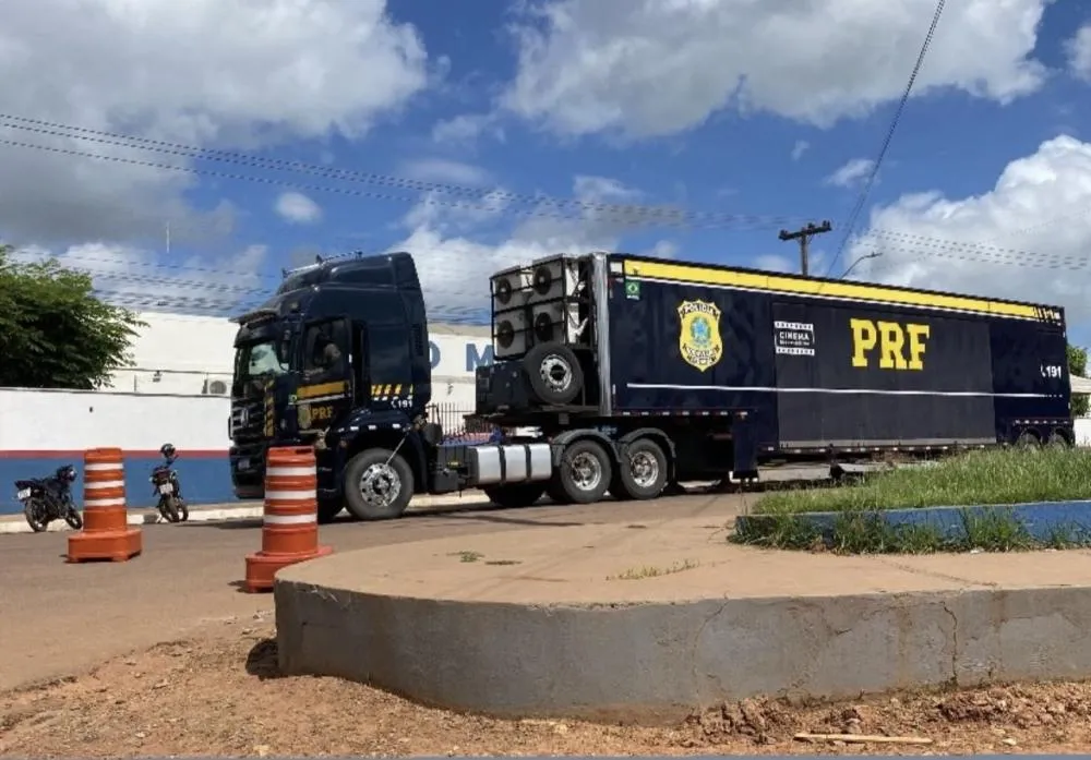 Em parceria com a Câmara Municipal, PRF trás Presidente Dutra “Unidade Móvel Cinema Rodoviário”