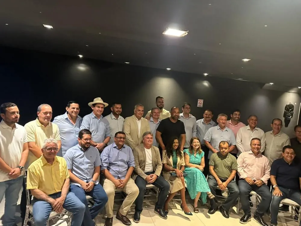 Prefeita eleita de São João do Sóter, Lacerda, é destaque em reunião na capital São Luis.