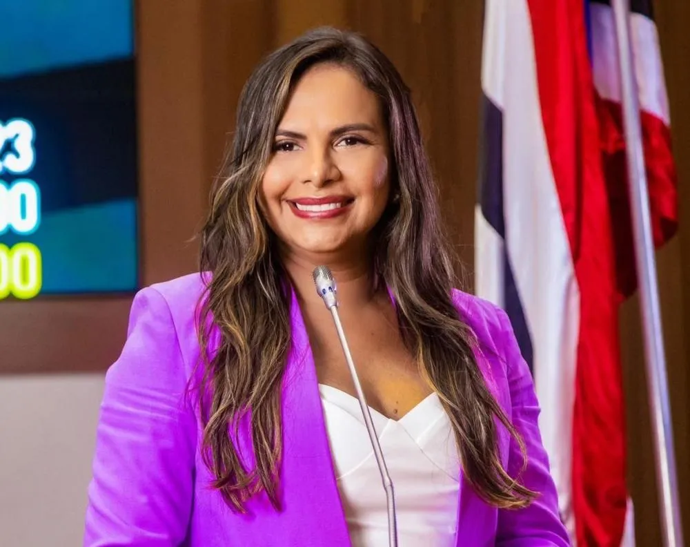 Sancionado Projeto de Lei da Deputada Ana do Gás que reconhece e fortalece a atuação de mulheres cristãs nas igrejas e comunidades religiosas do Maranhão.