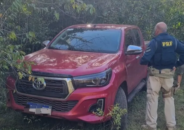 PRF localiza caminhonete roubada logo após o crime em Caxias (MA)