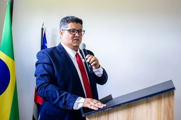 Vereador Ricardo Lucena lidera aprovação de lei que combate violência doméstica no serviço público de Presidente Dutra