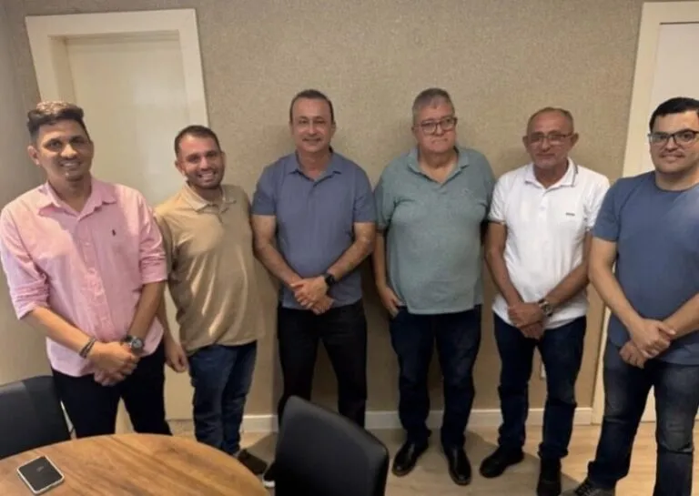 TUNTUM: Fernando Pessoa aposta na renovação e declara apoio a Orleans Brandão para governo estadual