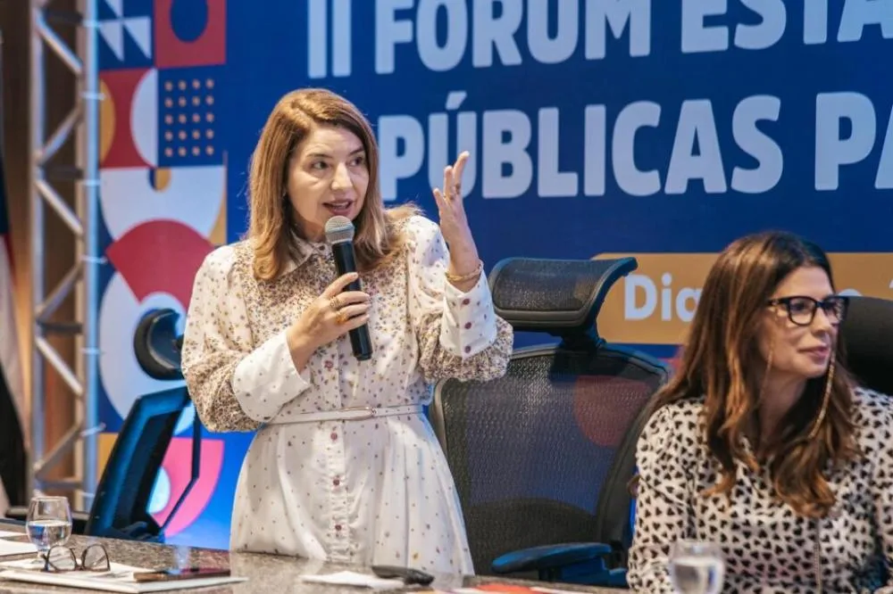 Iracema deve ser reeleita presidente da Assembleia nesta quarta-feira (13)