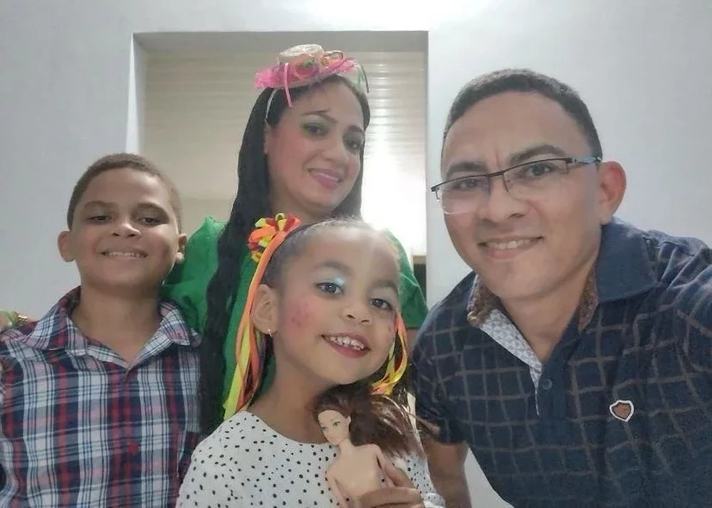Colisão frontal entre carro e carreta deixa 4 mortos na BR-343, em Angical do Piauí