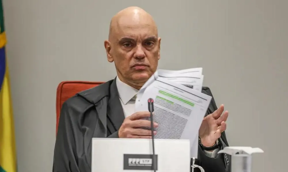 Moraes suspende decretos de Lula e decisão do Congresso sobre IOF