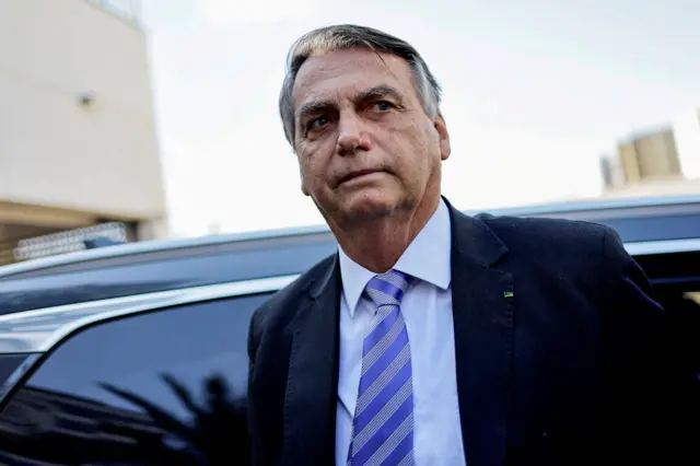 PF faz operação contra Bolsonaro