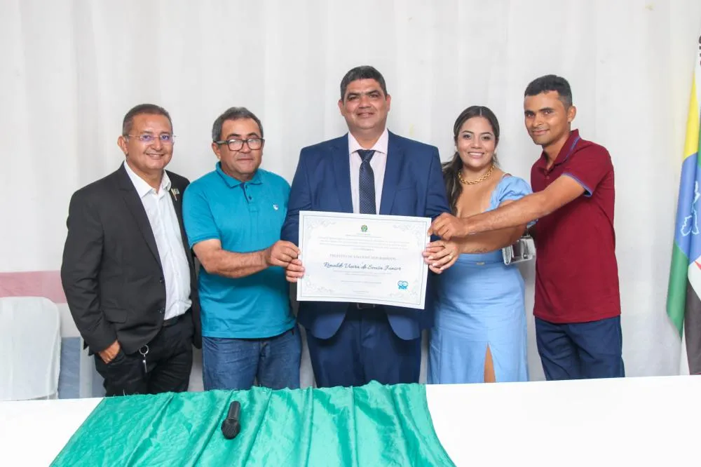 Prefeito eleito de São José dos Basílios, Ronaldo Vieira, é diplomado em cerimônia marcada por emoção e compromisso com o futuro do município