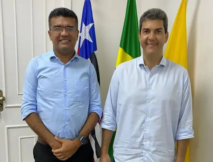  Lahesio Bonfim ataca Eduardo Braide e diz “Ele não é de direita”