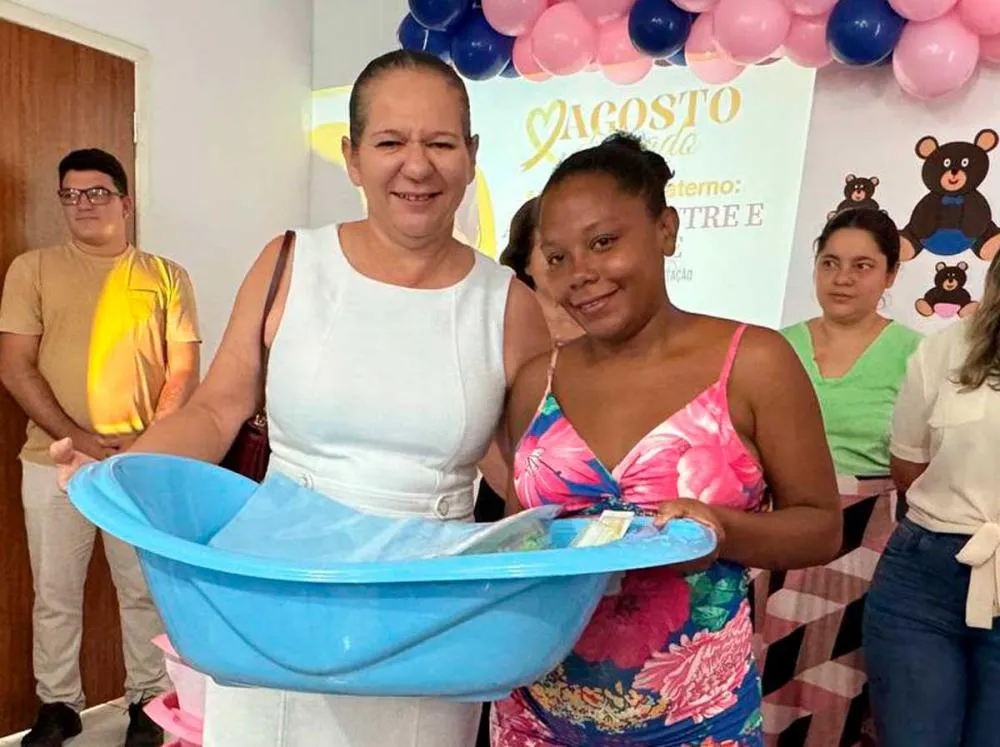 Prefeita Luciana participa de mais um encontro do grupo “Pacotinho do Amor” em Buriti Bravo