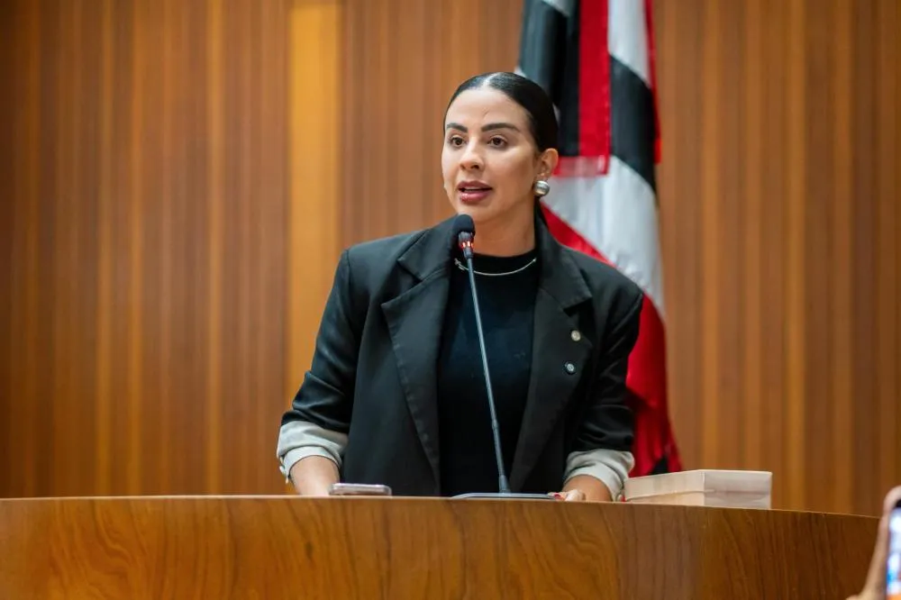 Deputada Daniella nega irregularidades, após ação da PF em seu gabinete