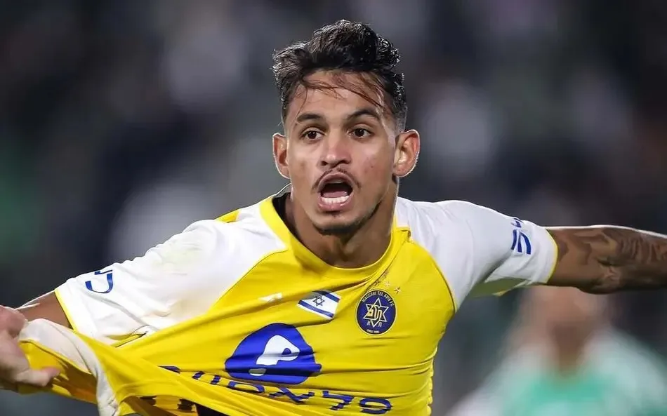 PRESIDUTRENSE Weslley Patati, ex-Santos, é vendido ao AZ Alkmaar por 7 milhões de euros e se torna a contratação mais cara da história do clube holandês
