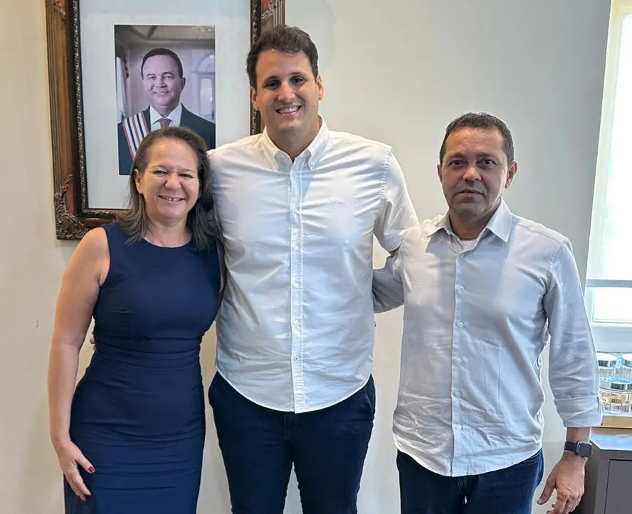Prefeita Luciana garante novos avanços para Buriti Bravo em reunião com o secretário Orleans Brandão