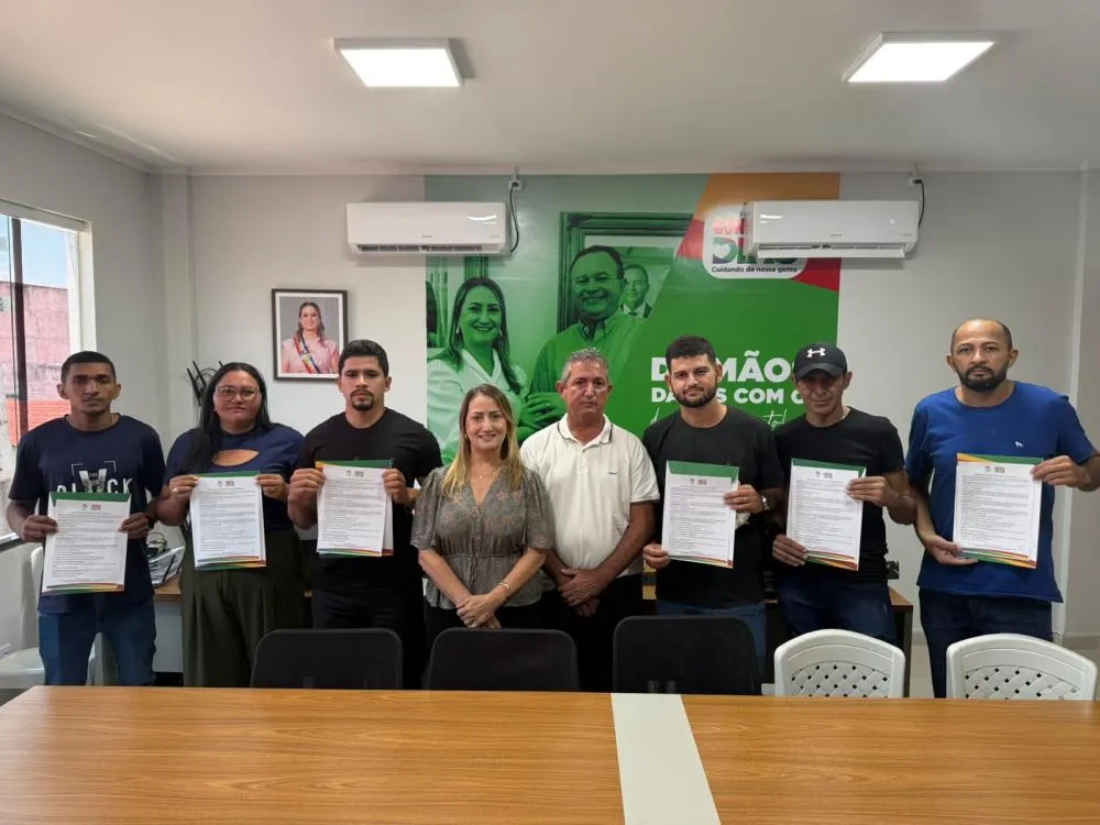 Prefeita Suanne Dias e vice Jozilda Andrade empossam os novos agentes de transito de Gonçalves Dias