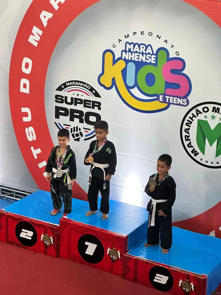Talento de Presidente Dutra conquista o título de Campeão Maranhense de Jiu-Jitsu Kids 2025