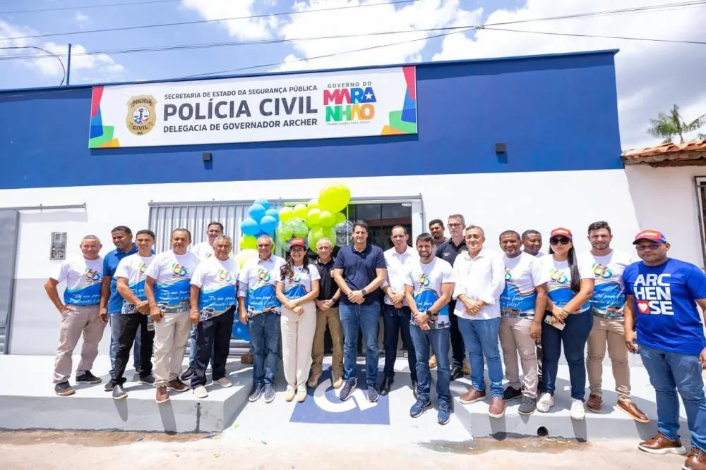 Governador Archer faz 66 anos e recebe pacote de obras e serviços