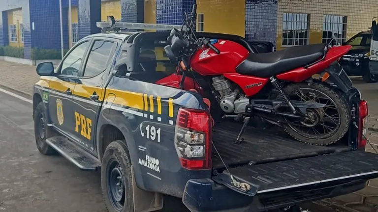Motocicleta com sinais de adulteração é apreendida pela PRF em Barra do Corda (MA)