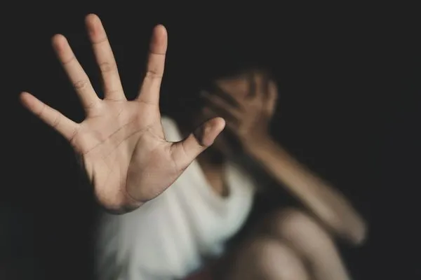 Homem é preso após invadir residência e praticar violência sexual contra uma mulher, em Presidente Dutra