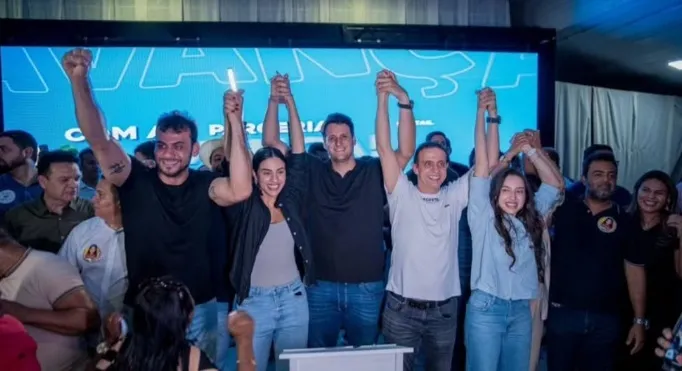“Aceito a missão de ser pré-candidato a governador” afirma orleans brandão em evento gigantesco em Caxias.