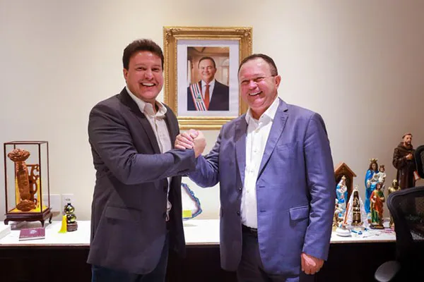 Felipe Camarão sinaliza possível reconciliação com o Palácio dos Leões