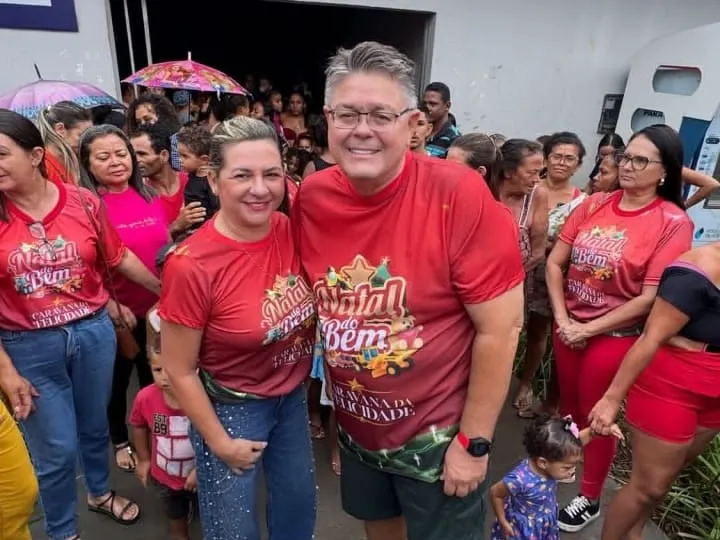 Prefeito Kléber Tratorzão e Núbia Patrol mantém tradição e promove o “Natal do Bem” em São Domingos do Maranhão (MA).