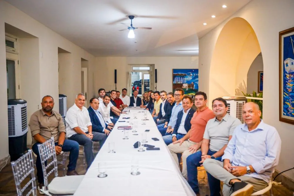 Em reunião com Brandão, partidos declaram apoio a Orleans como pré-candidato ao governo