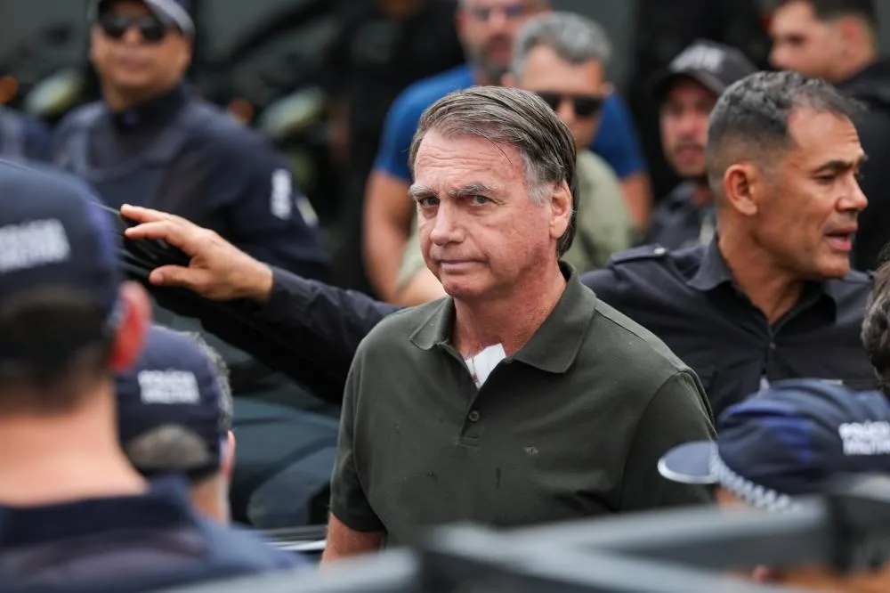 URGENTE! PGR se manifesta a favor de domiciliar para Bolsonaro