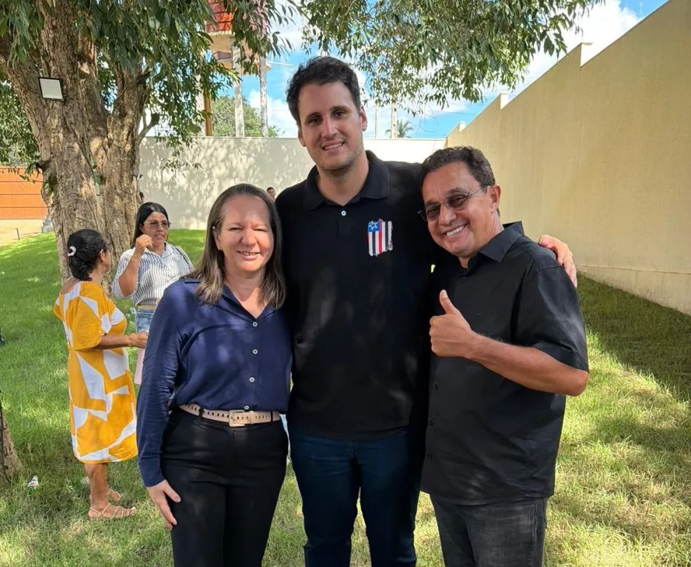 Prefeita Luciana Leocádio participa de encontro político em Colinas durante comemoração dos 135 anos do município
