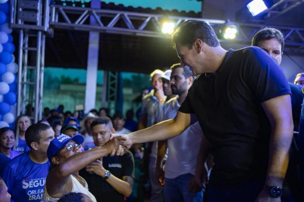 Orleans Brandão fortalece alianças políticas na Baixada Maranhense durante agenda em Pinheiro