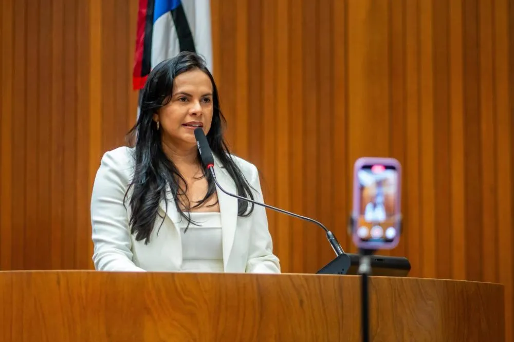 Deputada Ana do Gás e tres assessores sofrem acidente nas proximidades do município de Araguanã, no Maranhão.