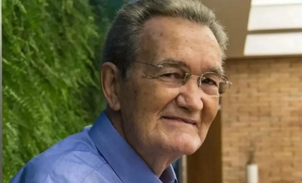 Léo Batista, a voz marcante da TV brasileira, morre aos 92 anos