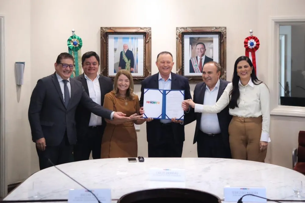 Brandão assina Medida Provisória que garante ao professores do Maranhão reajuste salarial acima da média nacional